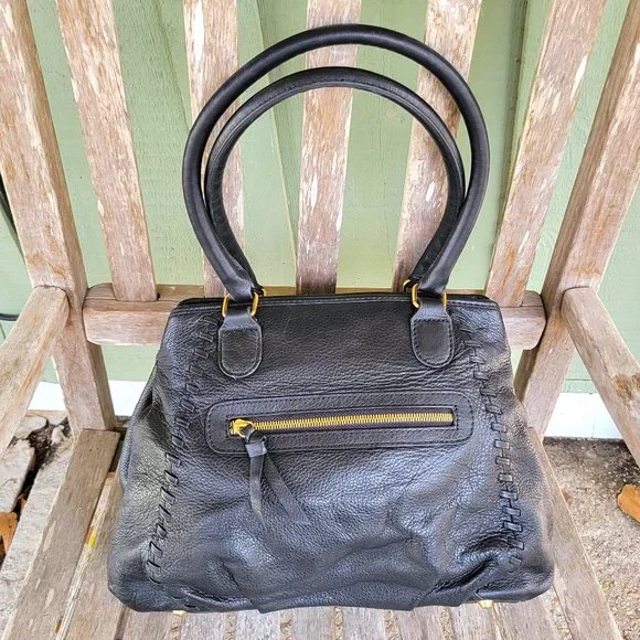 ISABELLA FIORE Black Leather Floral Shoulder Bag - Picture 3 of 9